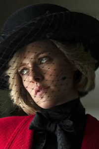 Spencer [Kristen Stewart]